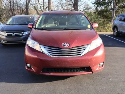 Photos of 2015 Toyota Sienna XLE for sale in Kansas City, MO at Jay Wolfe Honda