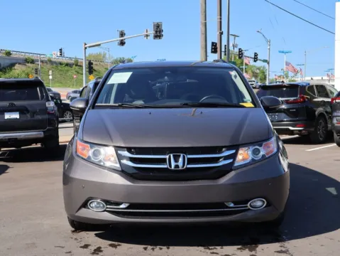 Photos of 2016 Honda Odyssey Touring Elite for sale in Kansas City, MO at Jay Wolfe Honda