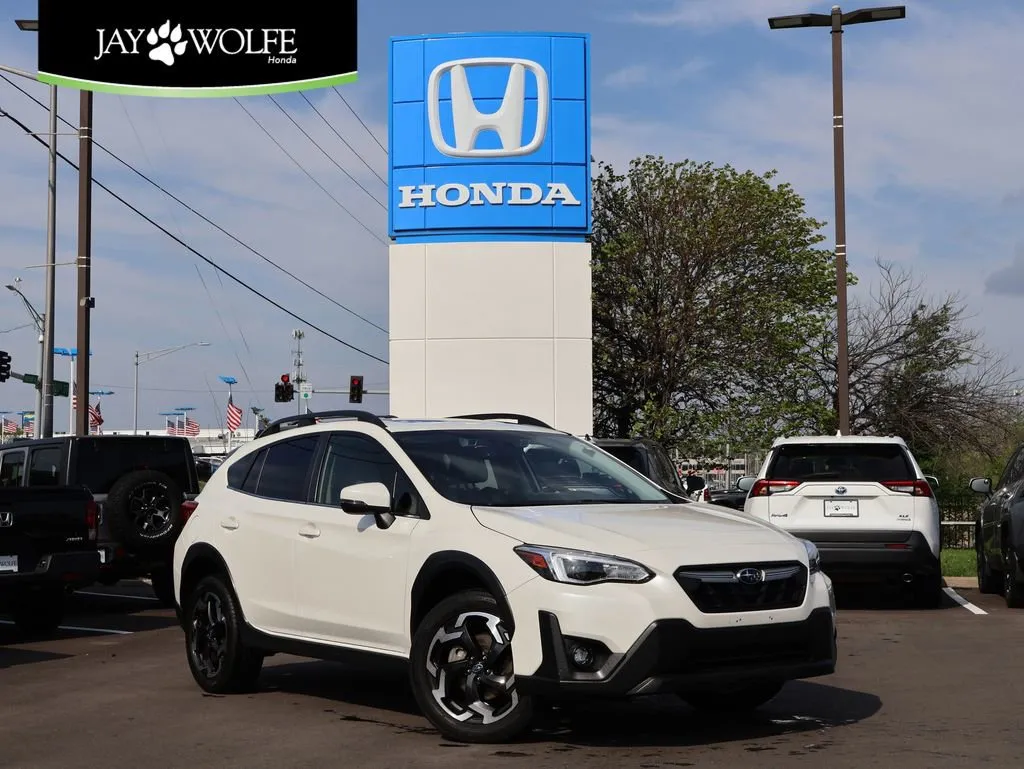 White 2023 Subaru Crosstrek Limited for sale in Kansas City, MO