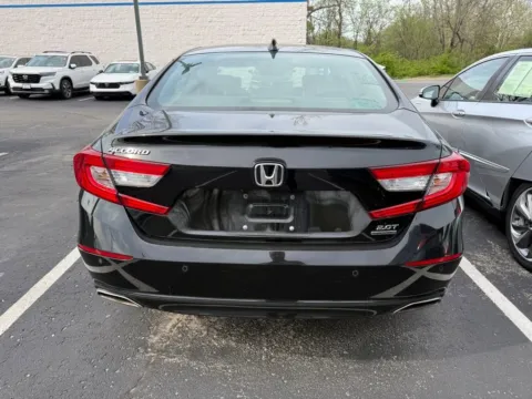 More photos of 2021 Honda Accord Sedan Touring at Jay Wolfe Honda, MO