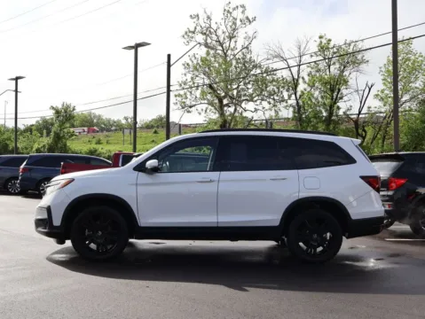 More photos of 2021 Honda Pilot Black Edition at Jay Wolfe Honda, MO