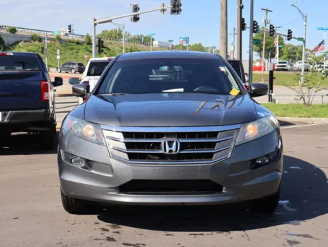 Photos of 2010 Honda Accord Crosstour EX-L for sale in Kansas City, MO at Jay Wolfe Honda