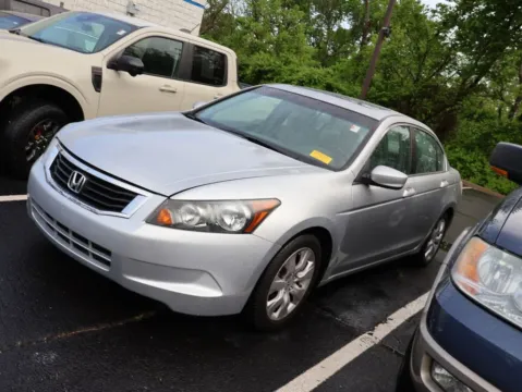More photos of 2009 Honda Accord Sdn EX-L at Jay Wolfe Honda, MO