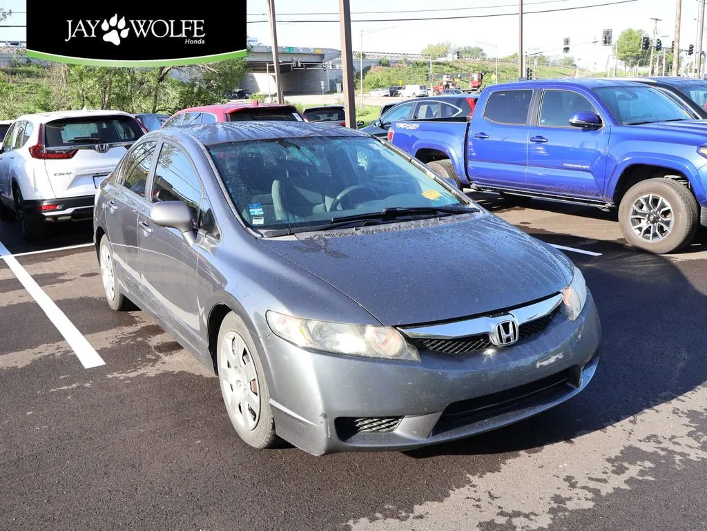 Gray 2009 Honda Civic Sdn LX for sale in Kansas City, MO