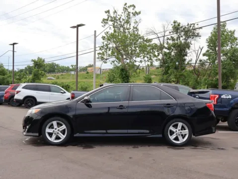 More photos of 2013 Toyota Camry SE at Jay Wolfe Honda, MO