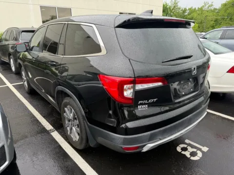 More photos of 2021 Honda Pilot EX-L at Jay Wolfe Honda, MO