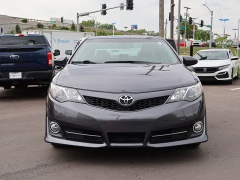 Photos of 2013 Toyota Camry SE for sale in Kansas City, MO at Jay Wolfe Honda