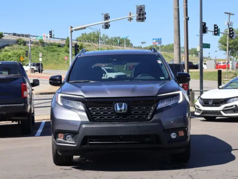 Photos of 2021 Honda Passport Elite for sale in Kansas City, MO at Jay Wolfe Honda