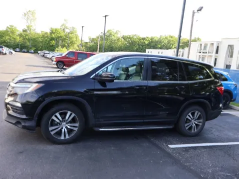 More photos of 2016 Honda Pilot EX-L at Jay Wolfe Honda, MO