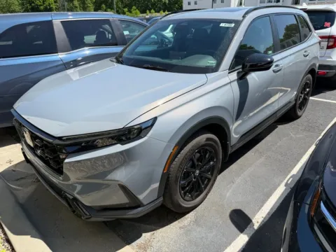Photos of 2026 Honda CR-V Hybrid Sport-L for sale in Kansas City, MO at Jay Wolfe Honda