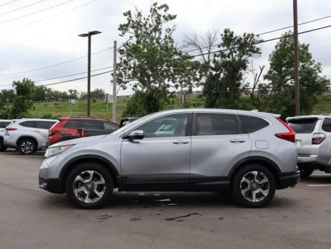 More photos of 2018 Honda CR-V EX-L at Jay Wolfe Honda, MO