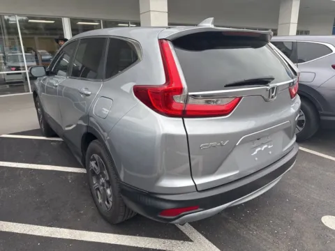 More photos of 2018 Honda CR-V EX-L at Jay Wolfe Honda, MO