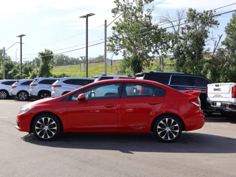 More photos of 2013 Honda Civic Sdn Si at Jay Wolfe Honda, MO