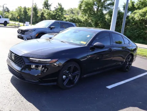 More photos of 2024 Honda Accord Hybrid Sport-L at Jay Wolfe Honda, MO