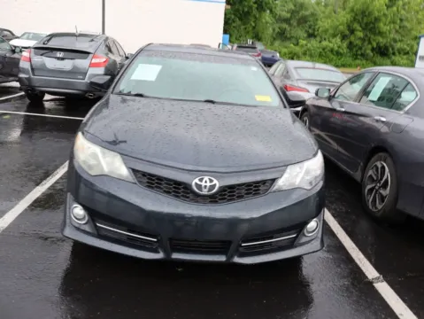 Photos of 2014 Toyota Camry SE Sport for sale in Kansas City, MO at Jay Wolfe Honda