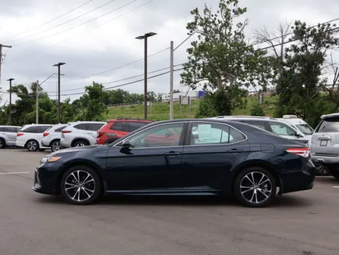 More photos of 2020 Toyota Camry SE at Jay Wolfe Honda, MO