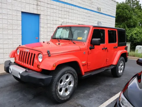 More photos of 2013 Jeep Wrangler Unlimited Sahara at Jay Wolfe Honda, MO