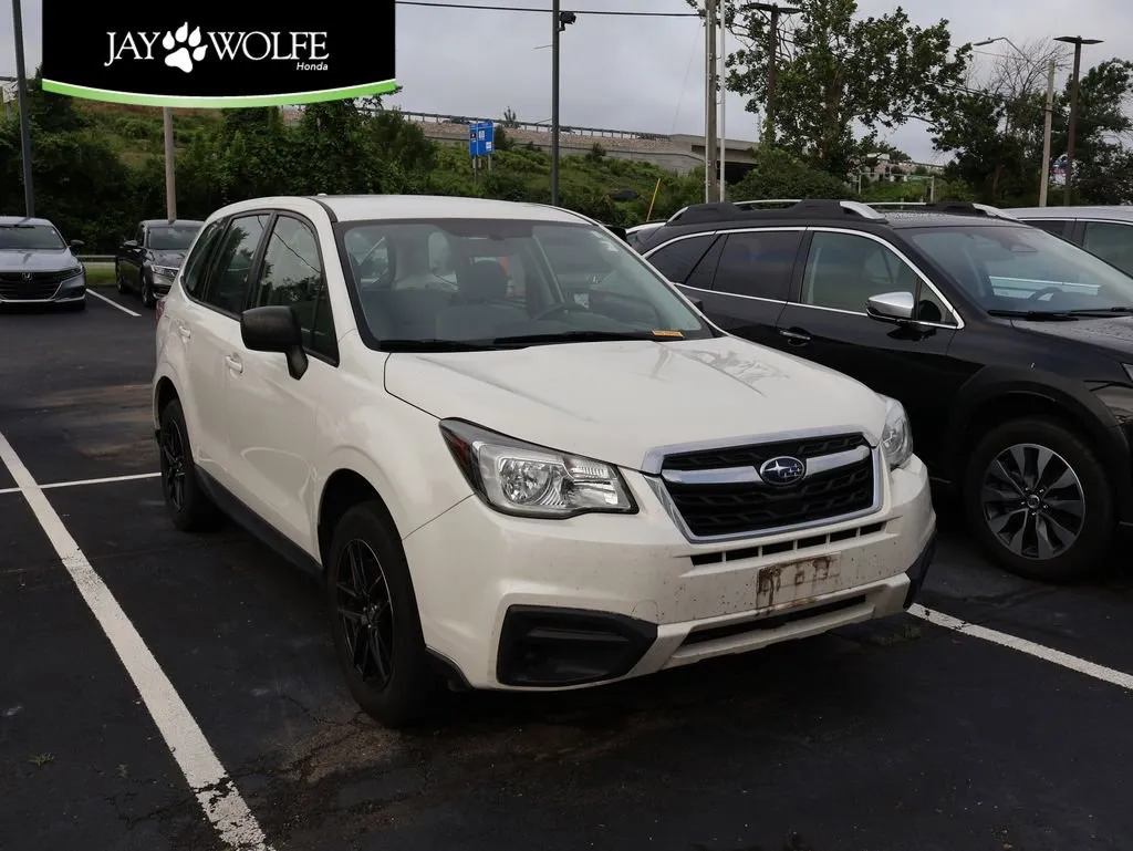 White 2017 Subaru Forester 2.5i for sale in Kansas City, MO