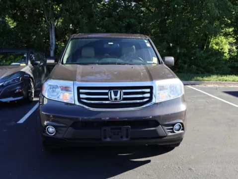 Photos of 2013 Honda Pilot EX-L for sale in Kansas City, MO at Jay Wolfe Honda