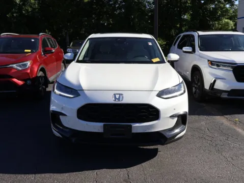 Photos of 2023 Honda HR-V EX-L for sale in Kansas City, MO at Jay Wolfe Honda