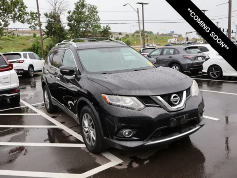 Black 2015 Nissan Rogue SL for sale in Kansas City, MO