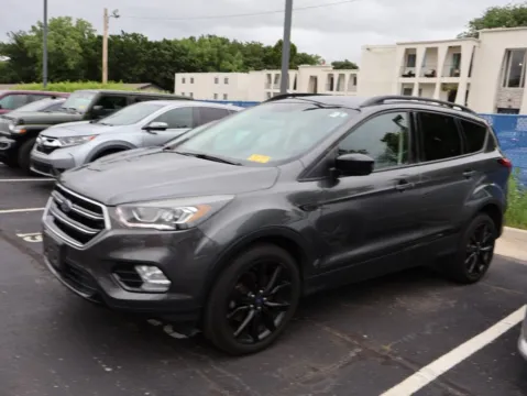 More photos of 2019 Ford Escape SE at Jay Wolfe Honda, MO