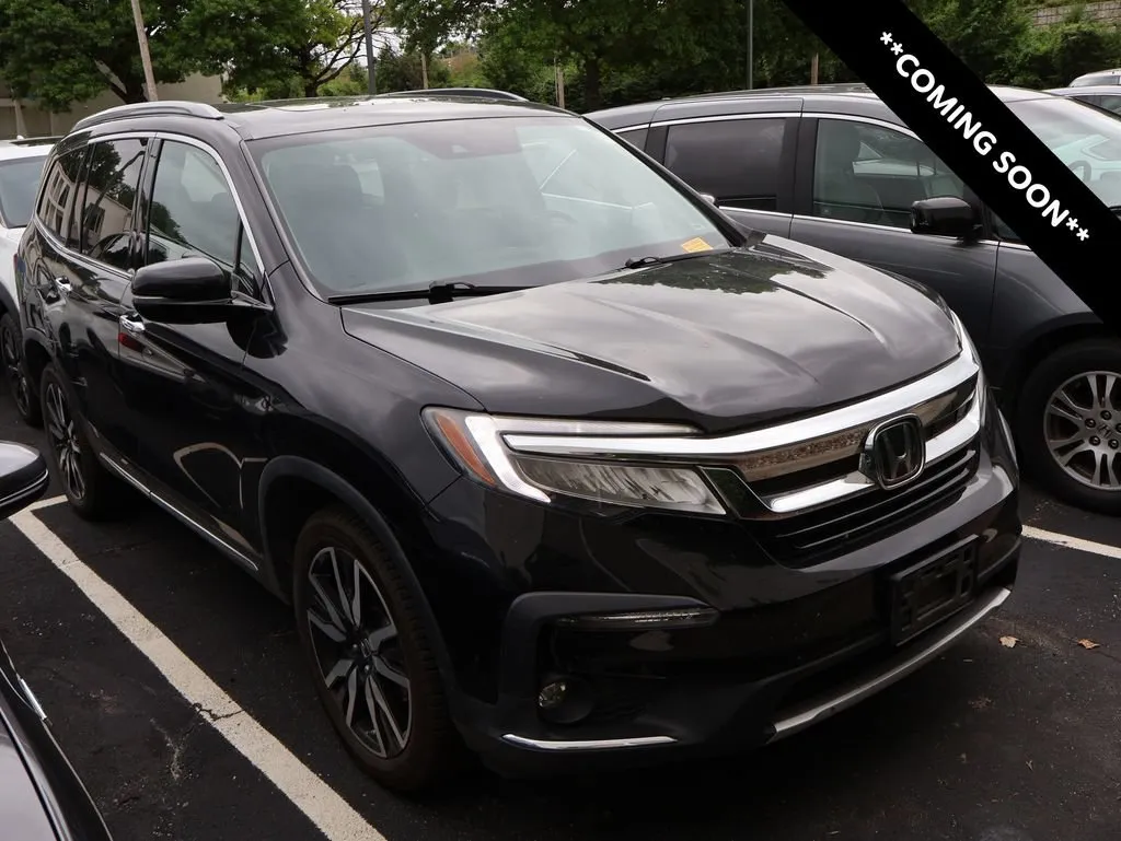 Black 2022 Honda Pilot Touring 7-Passenger for sale in Kansas City, MO
