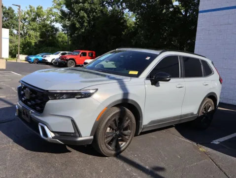 More photos of 2024 Honda CR-V Hybrid Sport Touring at Jay Wolfe Honda, MO