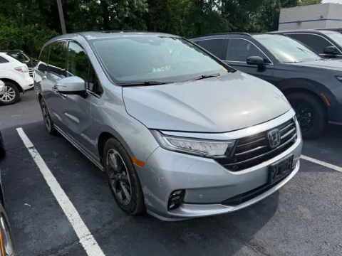 Silver 2024 Honda Odyssey Elite for sale in Kansas City, MO