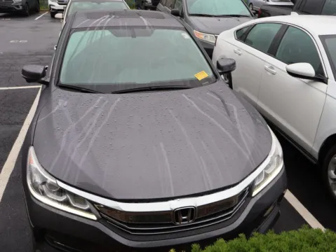 Photos of 2017 Honda Accord Sedan EX-L for sale in Kansas City, MO at Jay Wolfe Honda