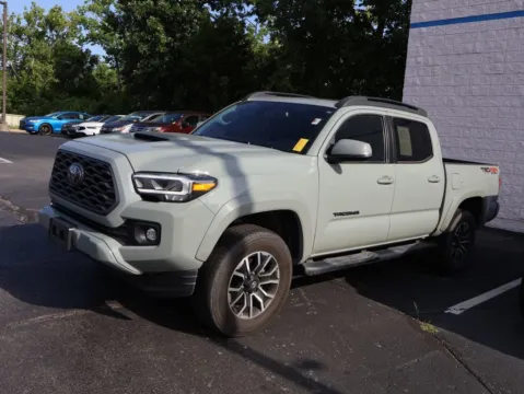 More photos of 2023 Toyota Tacoma TRD Sport at Jay Wolfe Honda, MO