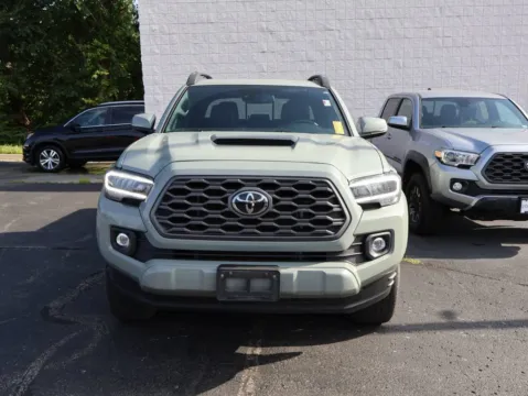 Photos of 2023 Toyota Tacoma TRD Sport for sale in Kansas City, MO at Jay Wolfe Honda