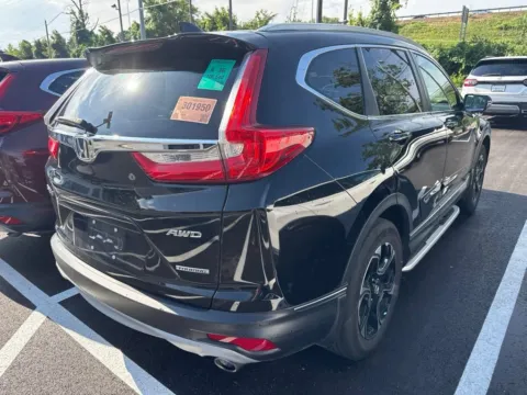 More photos of 2018 Honda CR-V Touring at Jay Wolfe Honda, MO