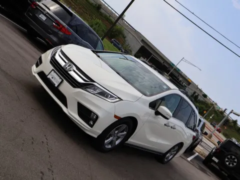 Another view of 2018 Honda Odyssey EX-L for sale in Kansas City, MO at Jay Wolfe Honda