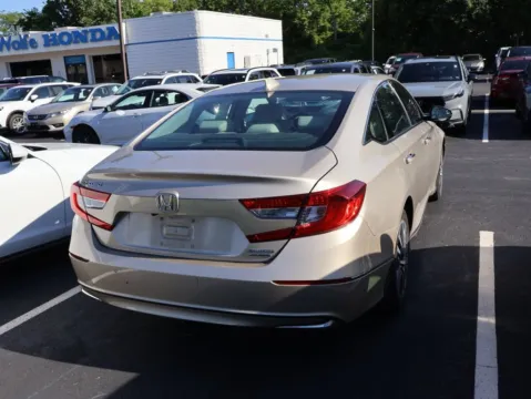 More photos of 2020 Honda Accord Hybrid Touring at Jay Wolfe Honda, MO