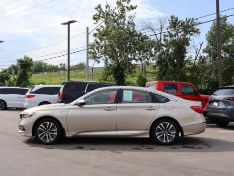 More photos of 2020 Honda Accord Hybrid Touring at Jay Wolfe Honda, MO