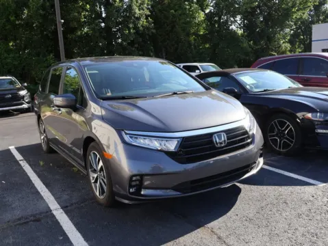 Gray 2023 Honda Odyssey Touring for sale in Kansas City, MO