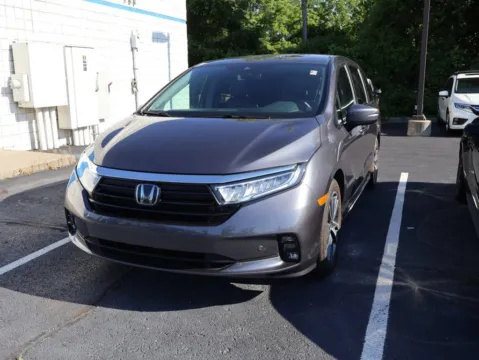 Another view of 2023 Honda Odyssey Touring for sale in Kansas City, MO at Jay Wolfe Honda