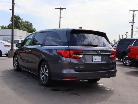 More photos of 2023 Honda Odyssey Touring at Jay Wolfe Honda, MO