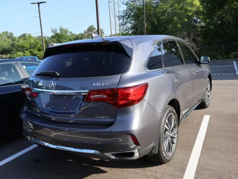 More photos of 2020 Acura MDX w/Technology Pkg at Jay Wolfe Honda, MO