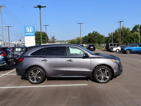 More photos of 2020 Acura MDX w/Technology Pkg at Jay Wolfe Honda, MO