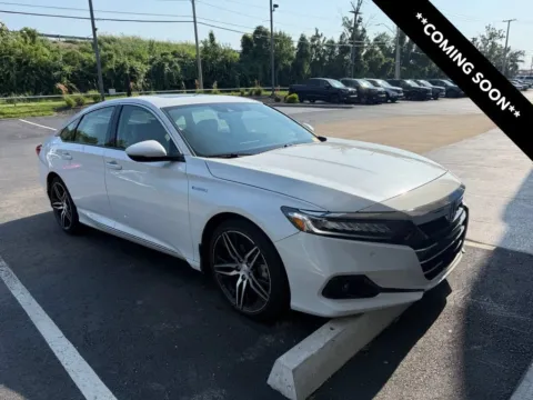 White 2022 Honda Accord Hybrid Touring for sale in Kansas City, MO