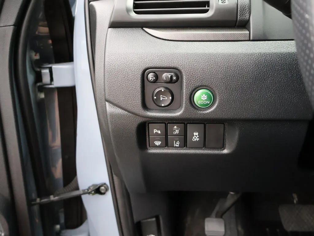 Honda Passport photo 32