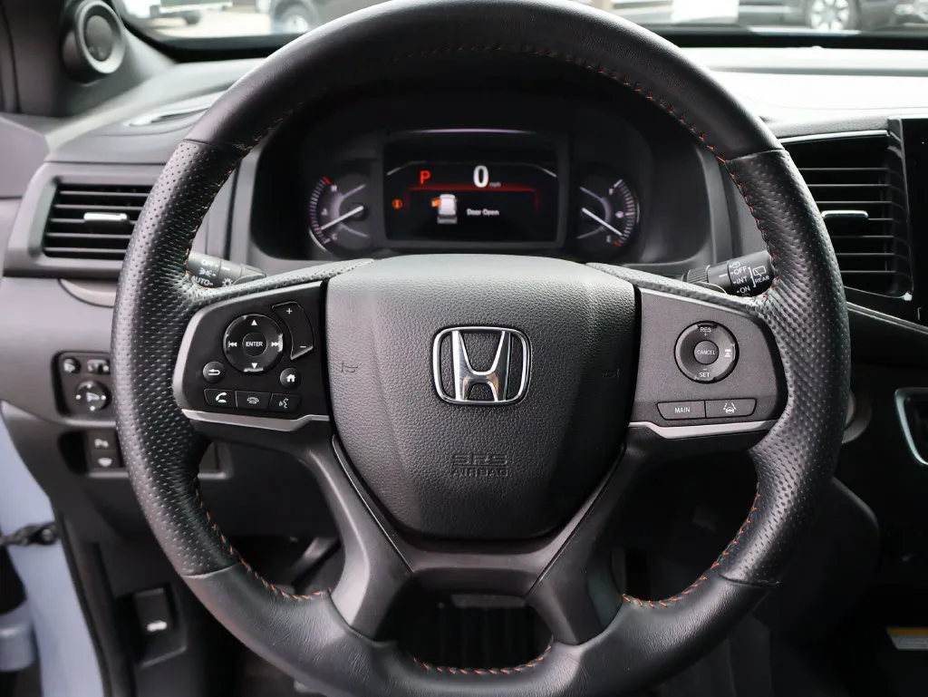 Honda Passport photo 31