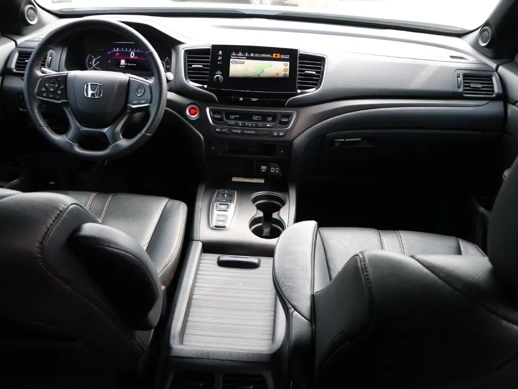 Honda Passport photo 14