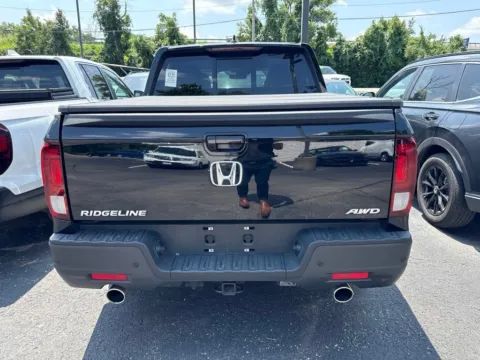 More photos of 2023 Honda Ridgeline RTL-E at Jay Wolfe Honda, MO