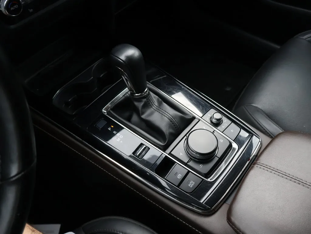 Mazda CX-30 photo 24