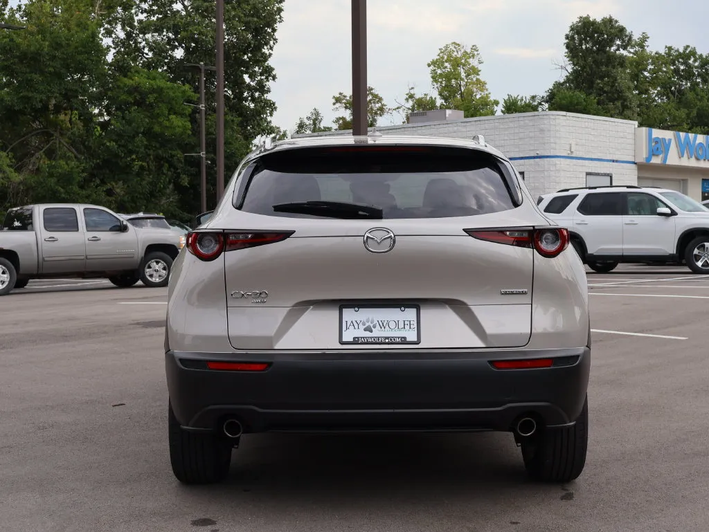 Mazda CX-30 photo 6