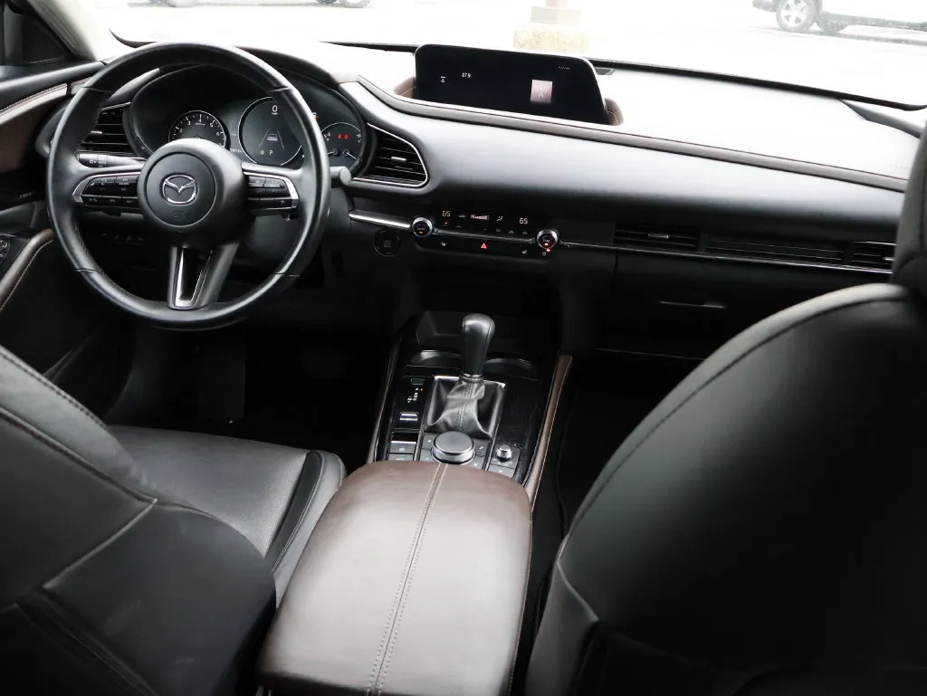 Mazda CX-30 photo 13