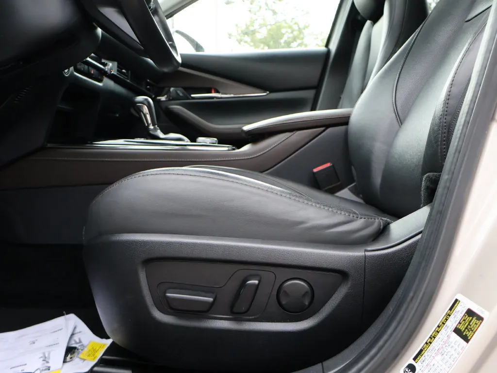 Mazda CX-30 photo 32